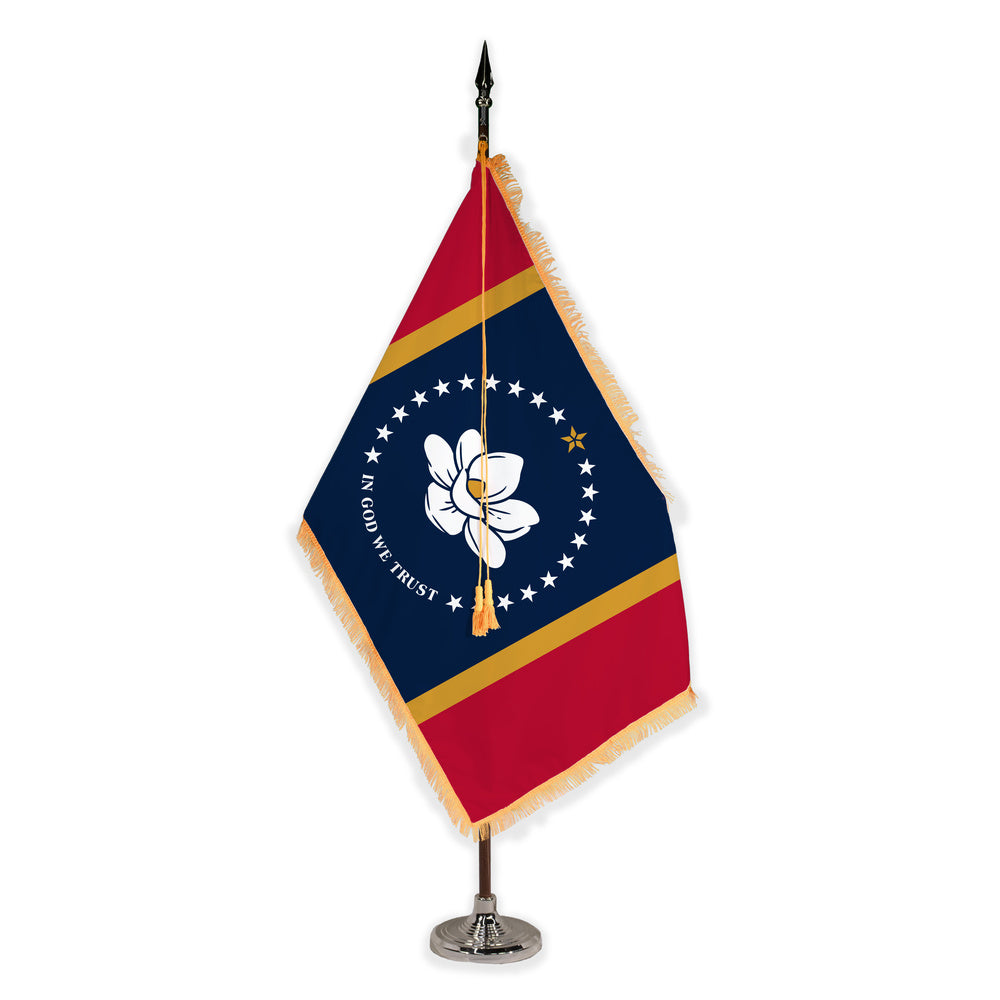 Mississippi deluxe oak indoor flag set with gold fringe on plastic stand