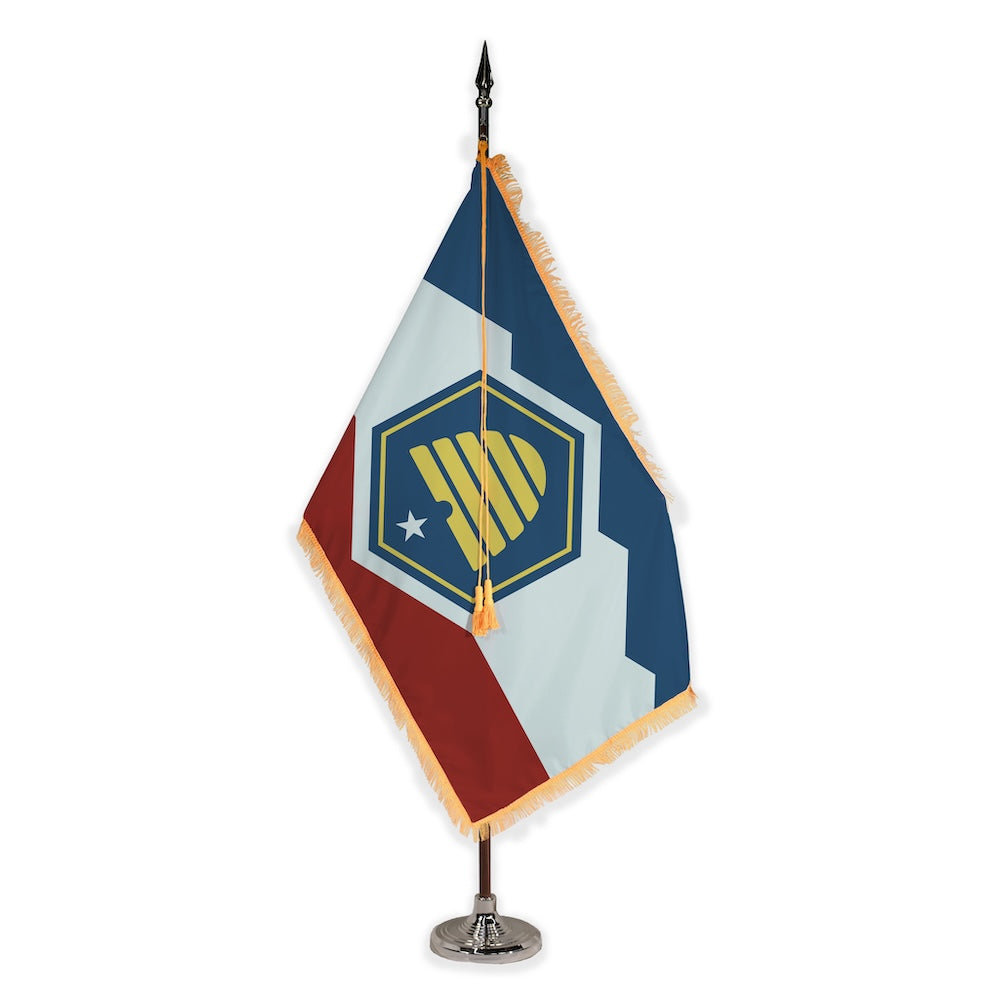 Utah deluxe oak indoor flag set with gold fringe on plastic stand