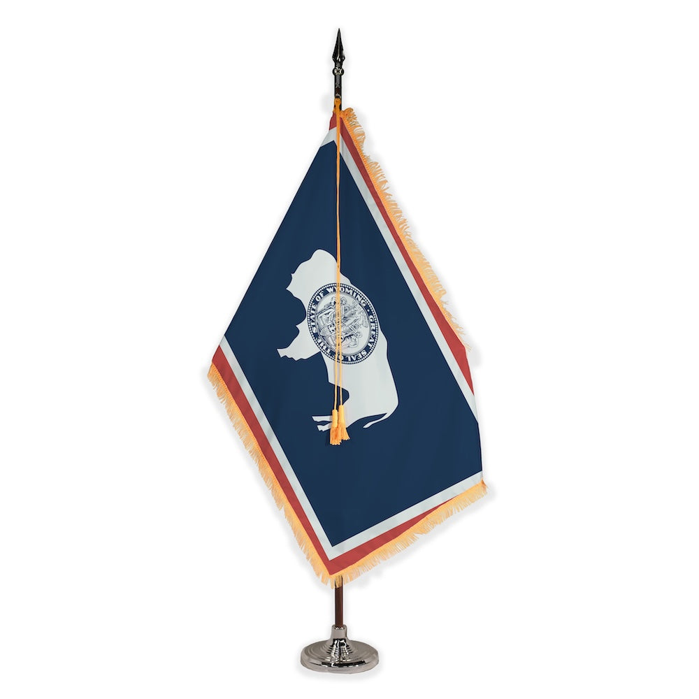 Wyoming deluxe oak indoor flag set with gold fringe on plastic stand