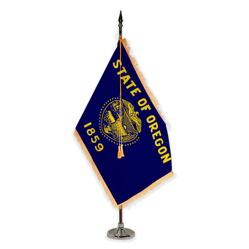 Oregon deluxe oak indoor flag set with gold fringe on plastic stand