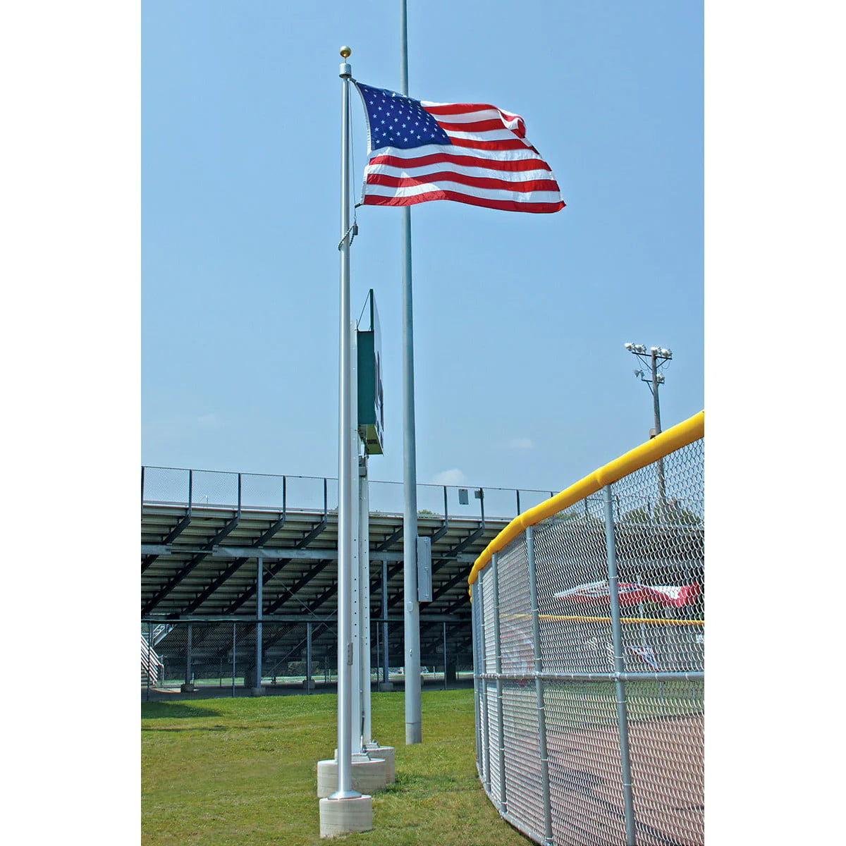 Vanguard Aluminum Flagpole - Internal Halyard with Cam Cleat