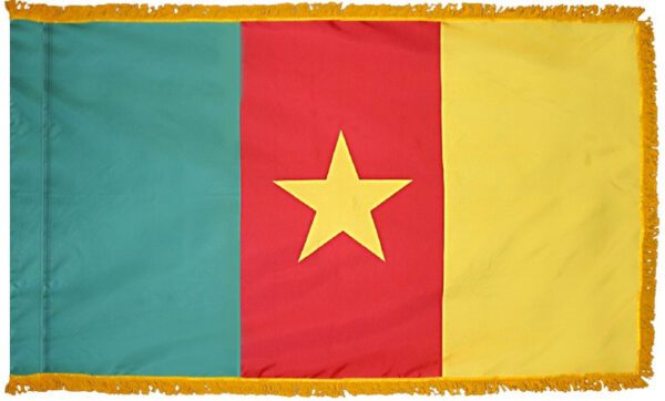 Cameroon flag with fringe - for indoor use